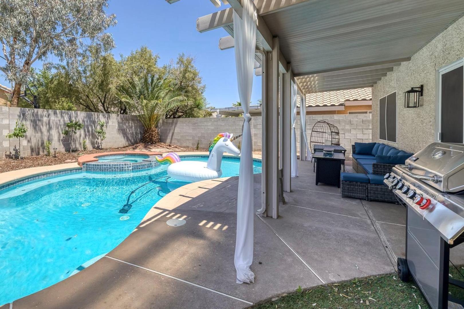 Modern Home In Las Vegas Near Strip With Pool And Jacuzzi 外观 照片